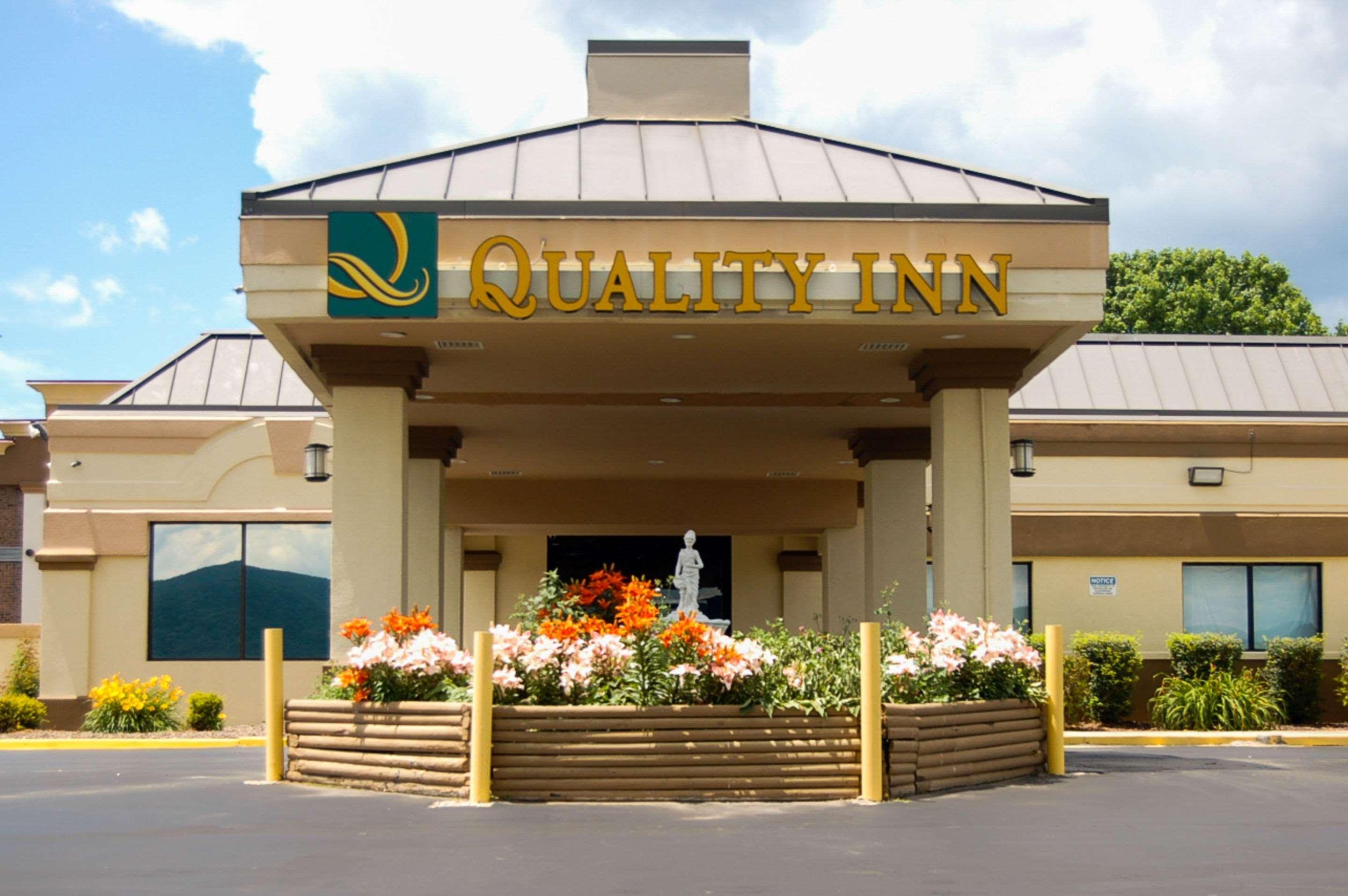 Quality Inn Mill Hall - Lamar Buitenkant foto