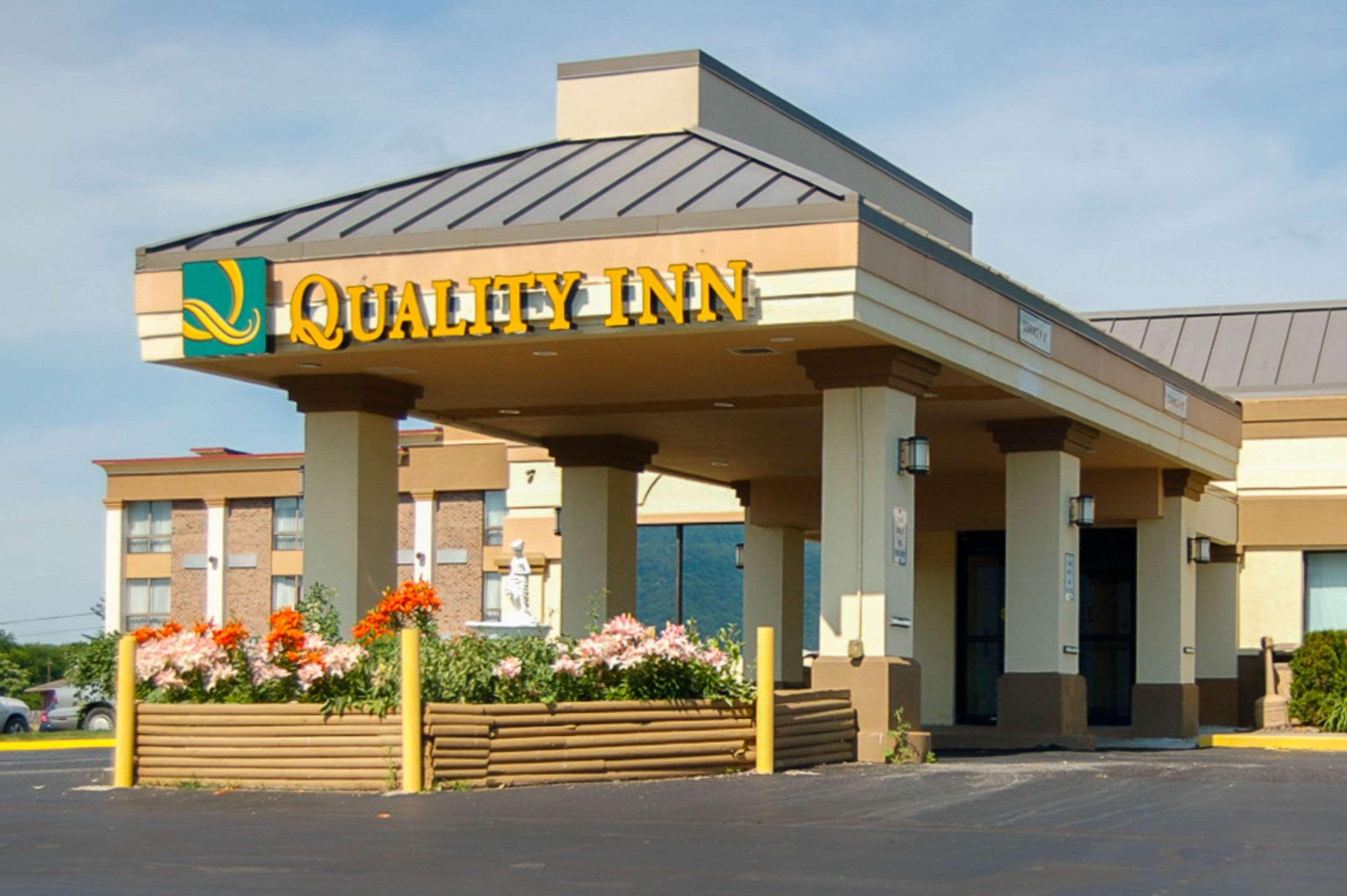 Quality Inn Mill Hall - Lamar Buitenkant foto